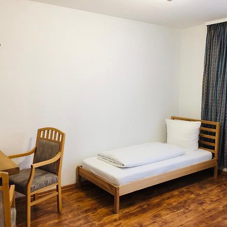 Apartamente プフリンゲン エクステリア 写真