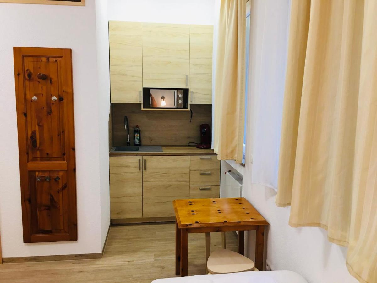Apartamente プフリンゲン エクステリア 写真